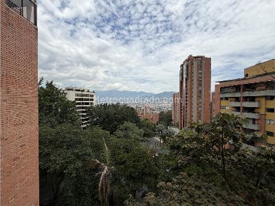 Apartamento de 3 alcobas en venta en El Poblado, Medellín, 105 m² · foto 6 de 20