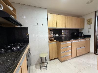 Apartamento de 3 alcobas en venta en El Poblado, Medellín, 105 m² · foto 8 de 20