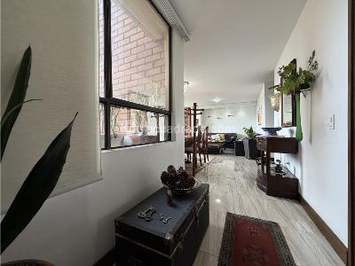 Apartamento de 3 alcobas en venta en El Poblado, Medellín, 105 m² · foto 10 de 20
