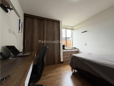 Apartamento de 3 alcobas en venta en El Poblado, Medellín, 105 m² · foto 18 de 20