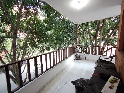 Apartamento de 3 alcobas en venta en Laureles, Medellín, 94 m² · foto 5 de 15