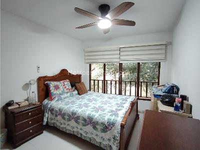 Apartamento de 3 alcobas en venta en Laureles, Medellín, 94 m² · foto 8 de 15