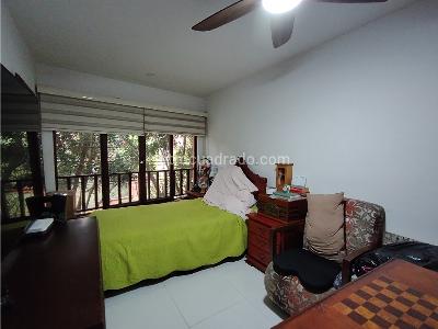 Apartamento de 3 alcobas en venta en Laureles, Medellín, 94 m² · foto 11 de 15