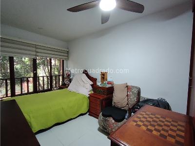 Apartamento de 3 alcobas en venta en Laureles, Medellín, 94 m² · foto 12 de 15