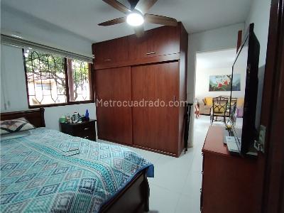 Apartamento de 3 alcobas en venta en Laureles, Medellín, 94 m² · foto 14 de 15