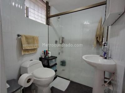 Apartamento de 3 alcobas en venta en Laureles, Medellín, 94 m² · foto 15 de 15