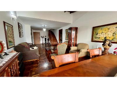 Apartamento de 5 alcobas en venta en Cerro Nutibara, Medellín, 220 m² · foto 3 de 12