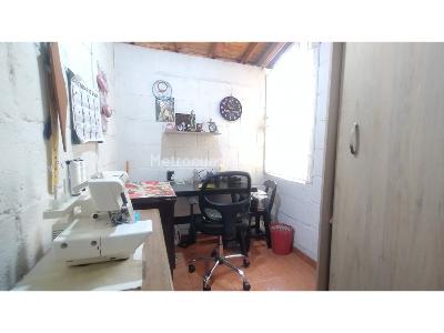 Casa de 2 alcobas en venta en Robledo, Medellín, 47 m² · foto 9 de 9