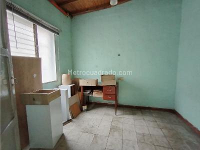 Casa de 5 alcobas en venta en Central, Bello, 120 m² · foto 3 de 5
