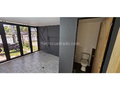 Casa de 5 alcobas en venta en San Antonio De Pereira, Rionegro, 194 m² · foto 2 de 20