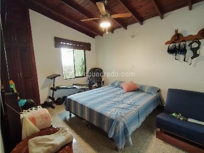 Casa de 4 alcobas en venta en Belen Malibu 2, Medellín, 163 m² · foto 13 de 16