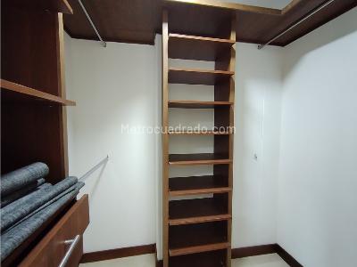 Apartamento de 3 alcobas en venta en Laureles, Medellín, 128 m² · foto 13 de 20