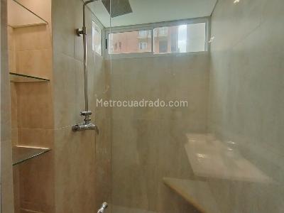 Apartamento de 3 alcobas en venta en Laureles, Medellín, 128 m² · foto 15 de 20