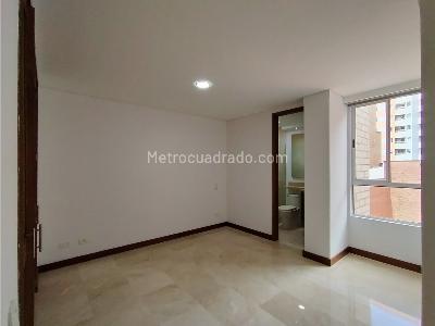 Apartamento de 3 alcobas en venta en Laureles, Medellín, 128 m² · foto 16 de 20
