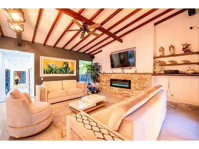 Casa de 5 alcobas en venta en Carmen De Viboral, Rionegro · foto 2 de 15