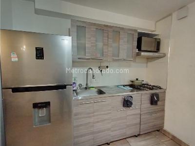 Casa de 5 alcobas en venta en Calasanz, Medellín, 450 m² · foto 2 de 14