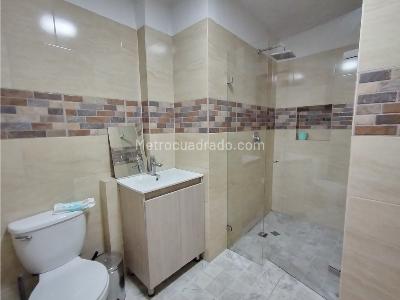 Casa de 5 alcobas en venta en Calasanz, Medellín, 450 m² · foto 7 de 14