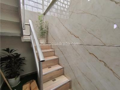 Casa de 5 alcobas en venta en Calasanz, Medellín, 450 m² · foto 9 de 14