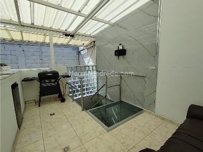 Casa de 5 alcobas en venta en Calasanz, Medellín, 450 m² · foto 11 de 14