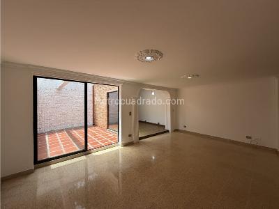 Casa de 4 alcobas en venta en El Chocho, Envigado, 204 m² · foto 6 de 19