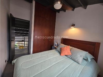 Casa de 4 alcobas en venta en Santa Monica, Medellín, 200 m² · foto 12 de 16