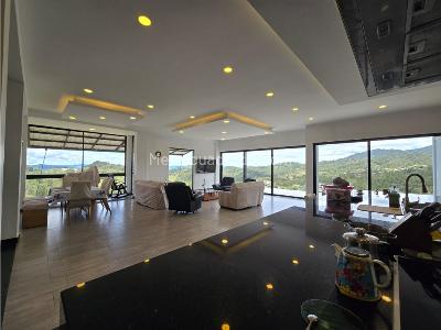 Casa de 5 alcobas en venta en Loma Del Escobero, Envigado, 470 m² · foto 3 de 20