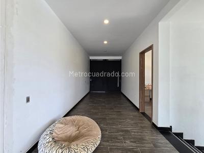 Casa de 5 alcobas en venta en Loma Del Escobero, Envigado, 470 m² · foto 6 de 20