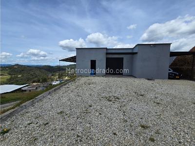 Casa de 5 alcobas en venta en Loma Del Escobero, Envigado, 470 m² · foto 15 de 20