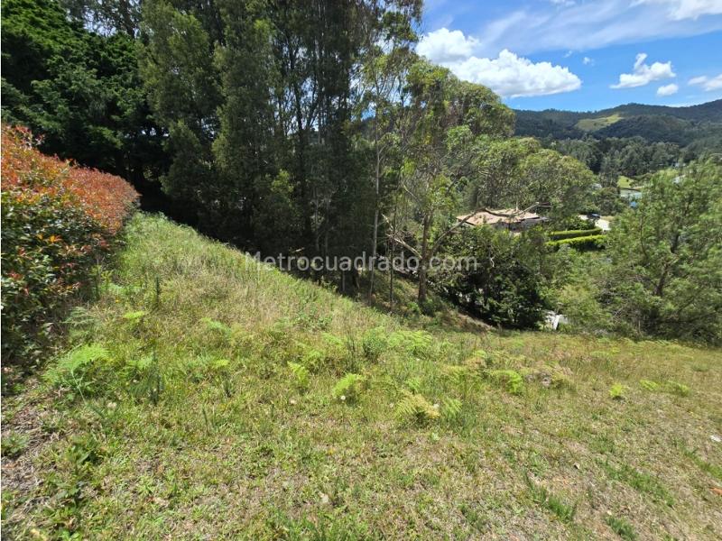 Lote en Venta, Loma Del Escobero, Envigado - Más