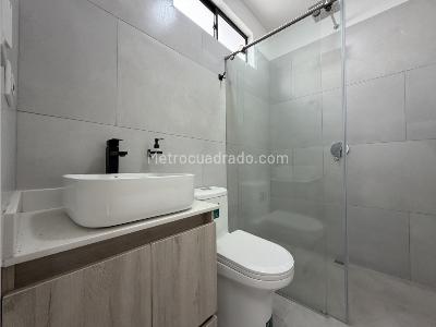 Apartamento de 2 alcobas en venta en Prado Centro, Medellín, 69 m² · foto 11 de 13