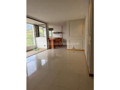 Apartamento de 3 alcobas en venta en Loma De San Jose, Sabaneta, 105 m² · foto 3 de 20