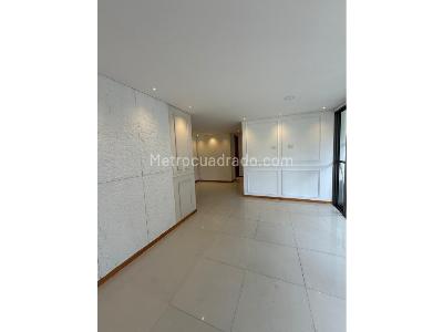 Apartamento de 3 alcobas en venta en Loma De San Jose, Sabaneta, 105 m² · foto 5 de 20