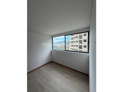 Apartamento de 3 alcobas en venta en Loma De San Jose, Sabaneta, 105 m² · foto 17 de 20