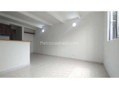 Apartamento en venta en Calasanz, Medellín · foto 3 de 9