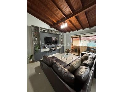 Apartamento en venta en Villa Central, Itagüí · foto 2 de 19