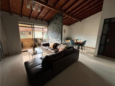 Apartamento en venta en Villa Central, Itagüí · foto 3 de 19