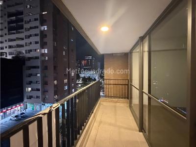 Apartamento de 3 alcobas en arriendo en Ciudad Del Rio, Medellín, 78 m² · foto 3 de 12