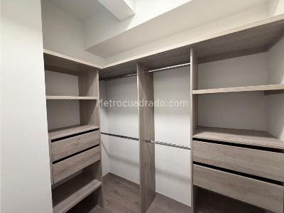 Apartamento de 3 alcobas en arriendo en Ciudad Del Rio, Medellín, 78 m² · foto 9 de 12