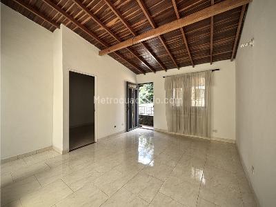 Casa de 4 alcobas en arriendo en El Salvador, Medellín, 134 m² · foto 7 de 16