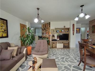 Apartamento en venta en Simon Bolivar, Medellín · foto 2 de 19