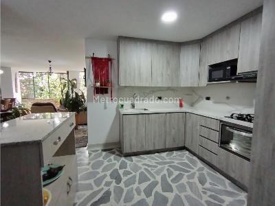 Apartamento en venta en Simon Bolivar, Medellín · foto 6 de 19
