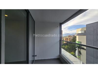 Apartamento de 2 alcobas en arriendo en El Poblado, Medellín, 90 m² · foto 5 de 15