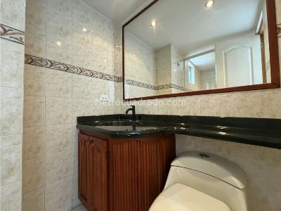 Apartamento de 3 alcobas en arriendo en Loma Del Indio, Medellín, 100 m² · foto 12 de 13