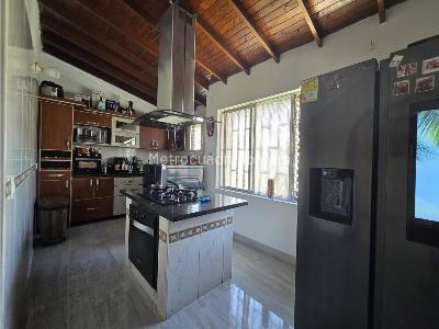Casa de 3 alcobas en venta en Laureles, Medellín, 163 m² · foto 3 de 12