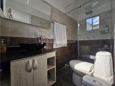 Casa de 3 alcobas en venta en Laureles, Medellín, 163 m² · foto 7 de 12