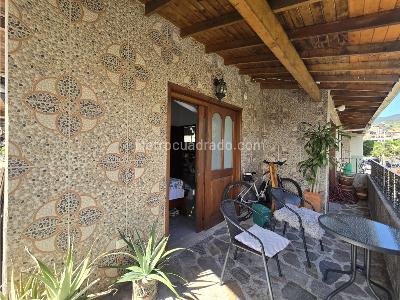 Casa de 3 alcobas en venta en Laureles, Medellín, 163 m² · foto 10 de 12