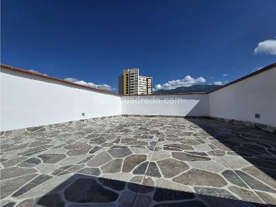 Casa de 3 alcobas en venta en Laureles, Medellín, 163 m² · foto 12 de 12