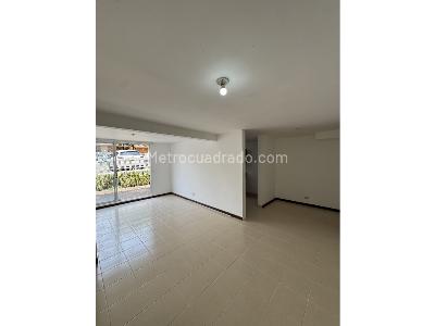 Casa de 4 alcobas en venta en La Mota, Medellín, 121 m² · foto 4 de 16