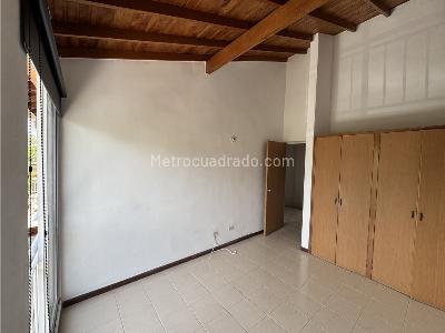 Casa de 4 alcobas en venta en La Mota, Medellín, 121 m² · foto 11 de 16