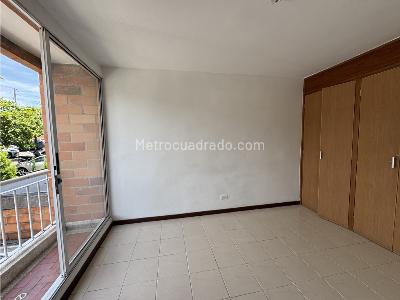 Casa de 4 alcobas en venta en La Mota, Medellín, 121 m² · foto 13 de 16